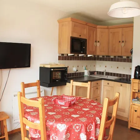 Apartment In Petit Near Cable Car *
