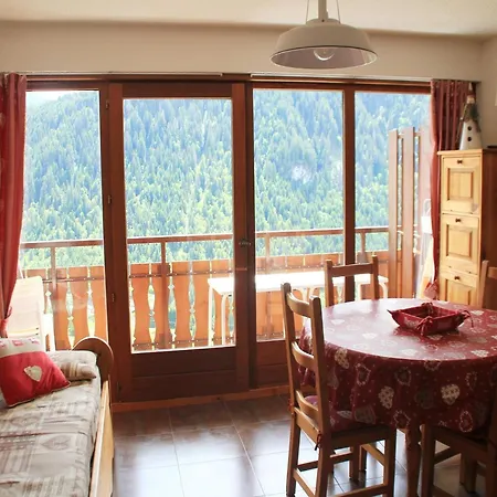 Apartment In Petit Near Cable Car *